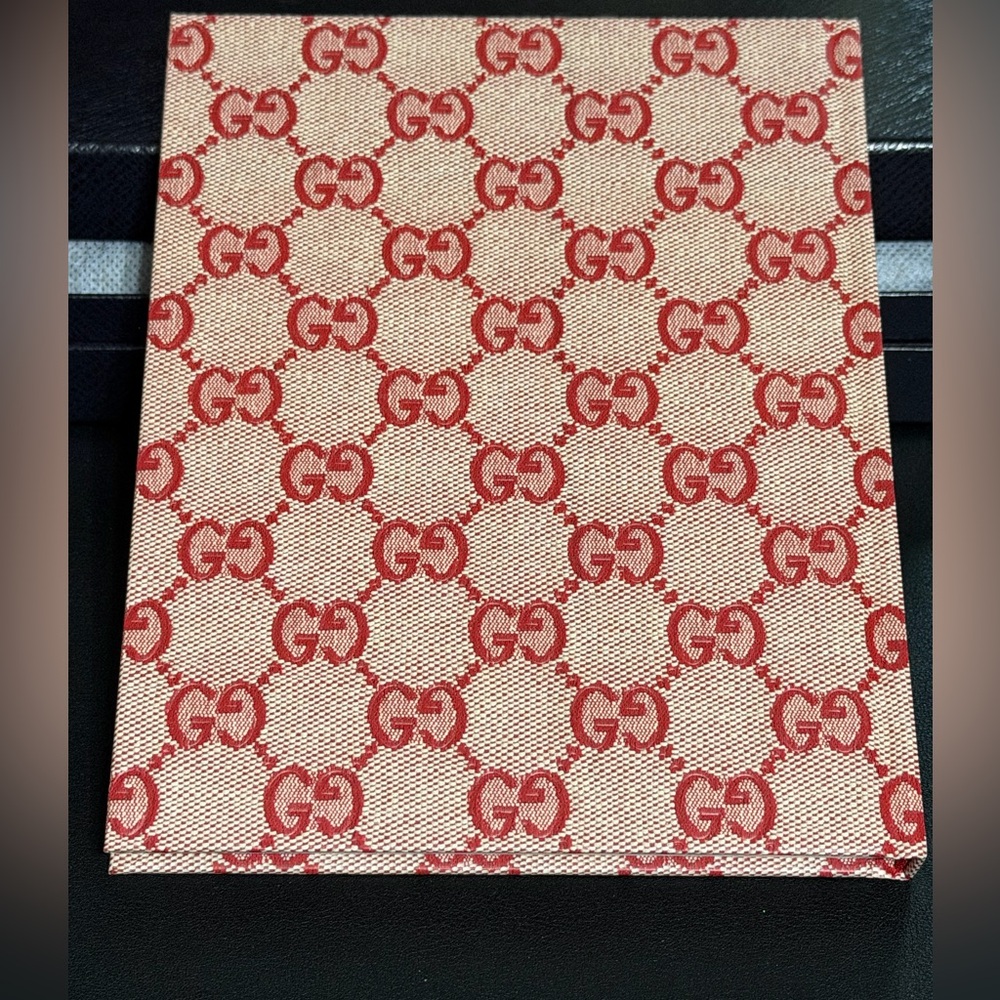 GUCCI BAILA LIMITED EDITION “MY SCRAPBOOK” NOTEBOOK - Picture 2 of 16